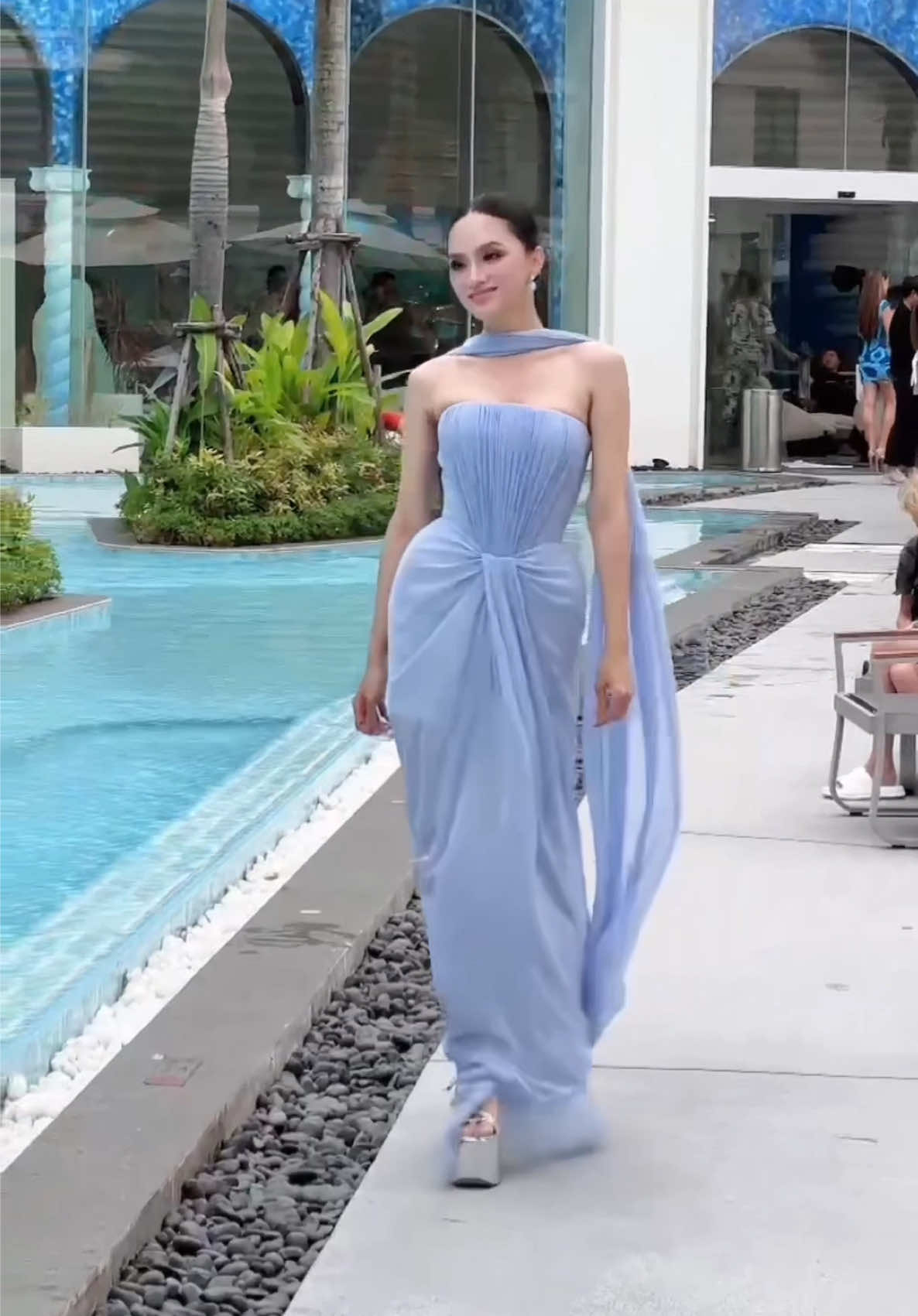 The commercial shoot is this afternoon 🩵  #HuongGiang #The74thMissUniverse #MissUniverse #MissUniverseVietnam #MUVN2025 