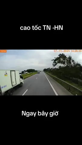 bác xe tải ăn đủ rồi 