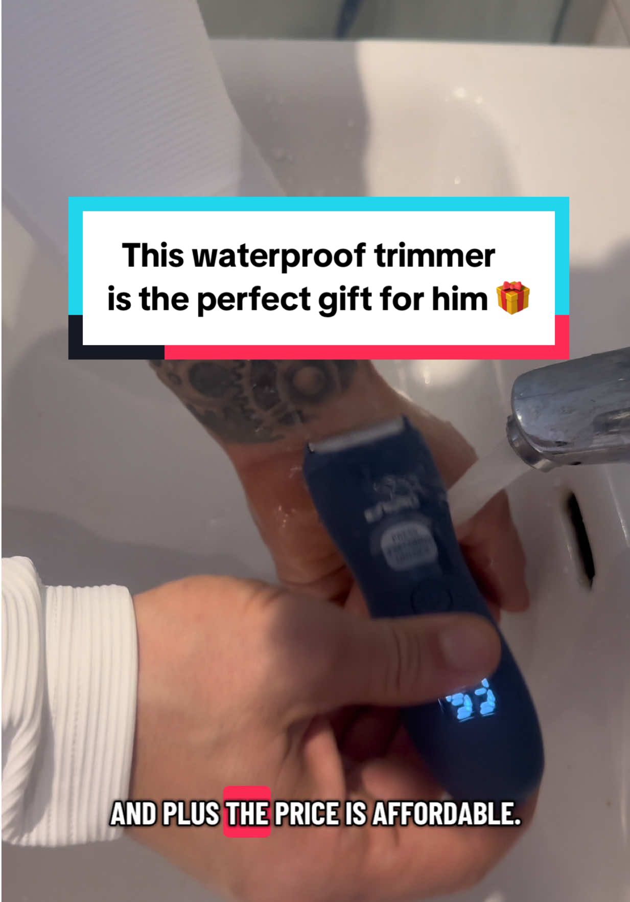 Waterproof trimmer set - perfect gift for him 🎁 #trimmer #hairclipper #giftforhim #mensgrooming #tiktokmademebuyit 