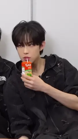 김건우 얼굴 #alphadriveone#김건우 