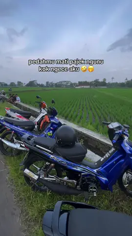 emot cinta 🫰🏼🤭#fizr #twostroke 