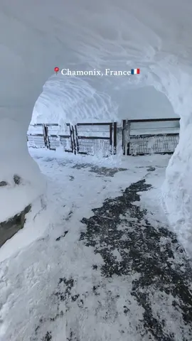 📍Aiguille du Midi, Chamonix, France #france #chamonixmontblanc #snow #traveldiaries 