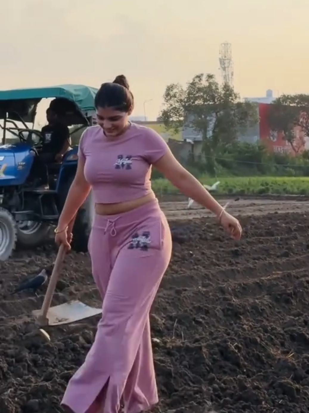 #creatorsearchinsights 