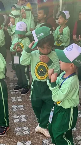 Sewajarnyaa anak tk aja bisa ga?🤏🏻