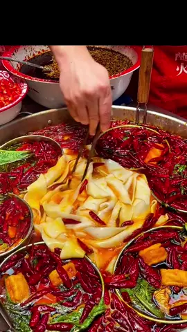 Chinese spicy street food #chinesefood #mukbang  #chinesemukbang #asmrfood  #fyp 