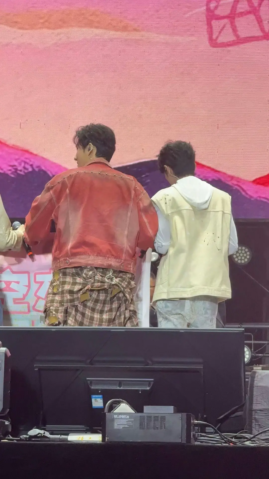 Trời ơi cái size gấp gì đây 🥹🥹 ba càng ngày càng bột nở  🤲🏻 Cre: Lumenjxxx #江衡oc #李沛恩pein_ #lýpháiân_gianghành #xuhuongtiktok #viralvideo 