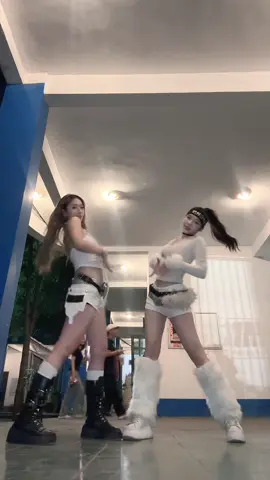 Put me in Chanel @🥕 (có quần bảo hộ rùi ạ) @TYLA 