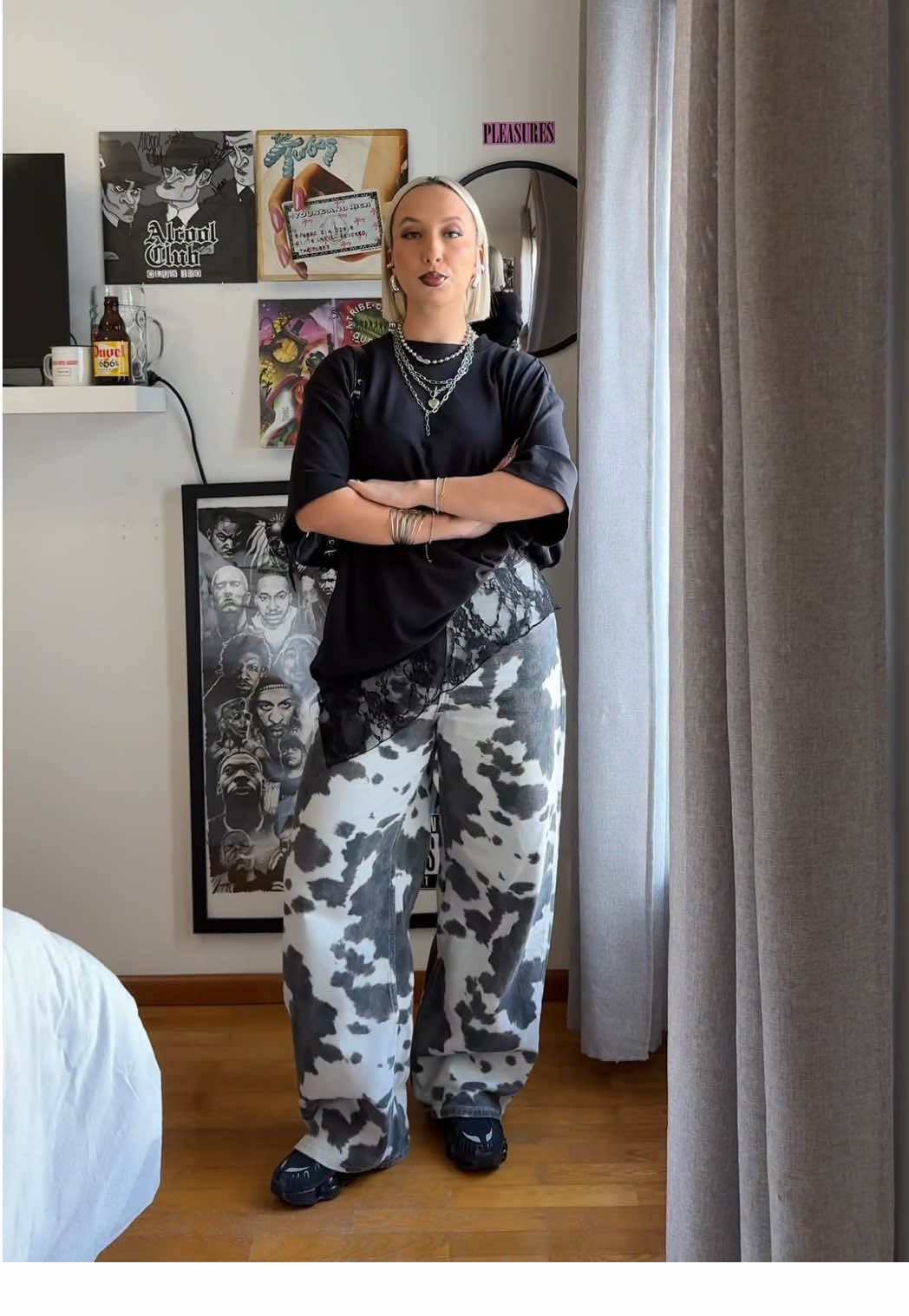 lookingflyaholic . . . #outfit #outfitinspo #fashiontok #styling #outfitcheck 