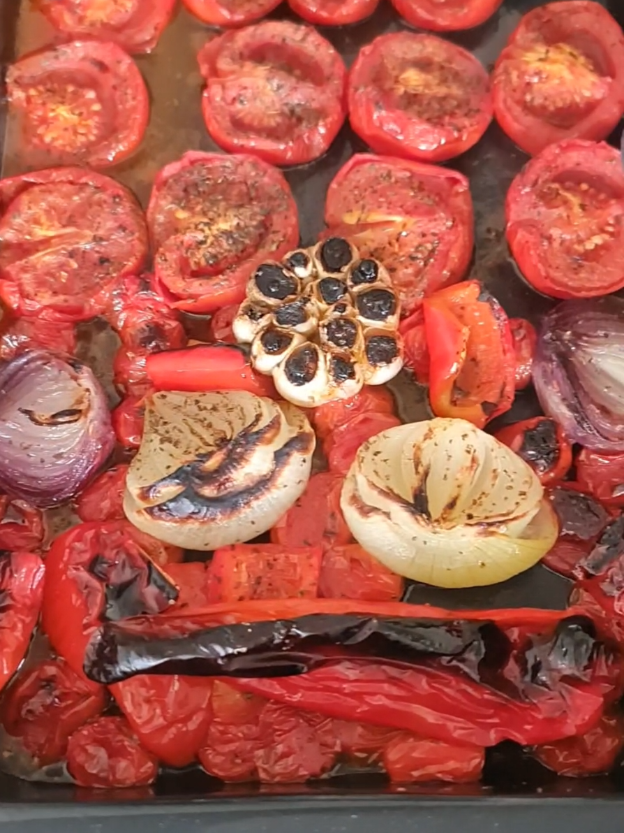 RECIPE : Lets try this ROASTED CREAMY TOMATO SOUP with me😋, vegetables SOUP easy to make INGREDIENTS: take a pan for your oven add: - 5-6 large tomatoes halved - 200gr sweet tomatoes - 1 yellow onion halved - 1 red onion halved - 1 red pepper - 1 Bell Peppers - A bulb of garlic halved Drizzle of oil - 1/2 tsp of thyme, rosemary and basilicum - pinch of cayenne pepper pinch of Salt - 1 tsp black Pepper - Toss the vegetables with olive oil - Add the above into the oven at 200 degrees Celsius for 30 minutes, - Once cooked, I transferred to a blender - Add in 300ml of Vegetable Broth  ⁃ during mixing add a fresh basil leaves and mix well. - Pour the blended mixture into a pot, - add a 100ml of double cream - stir and warm the soup on the stove - until it's perfectly heated through. - served with a drizzle of cream and vegan oil with fresh basil leaves on top. #tomatosoup #soupseason #soup 