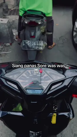 Pov: bawa motor bersih di musim ujan🗿🥲#fyp #variomodifikasi #ledoldgank #varionistyindonesia #surabaya24jam 