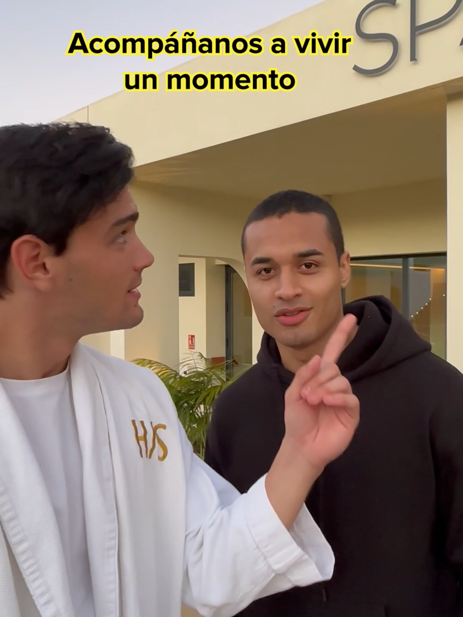 ojalá poder ir con ellos!!! 🧖🏻‍♀️ #culpanuestra #primevideo