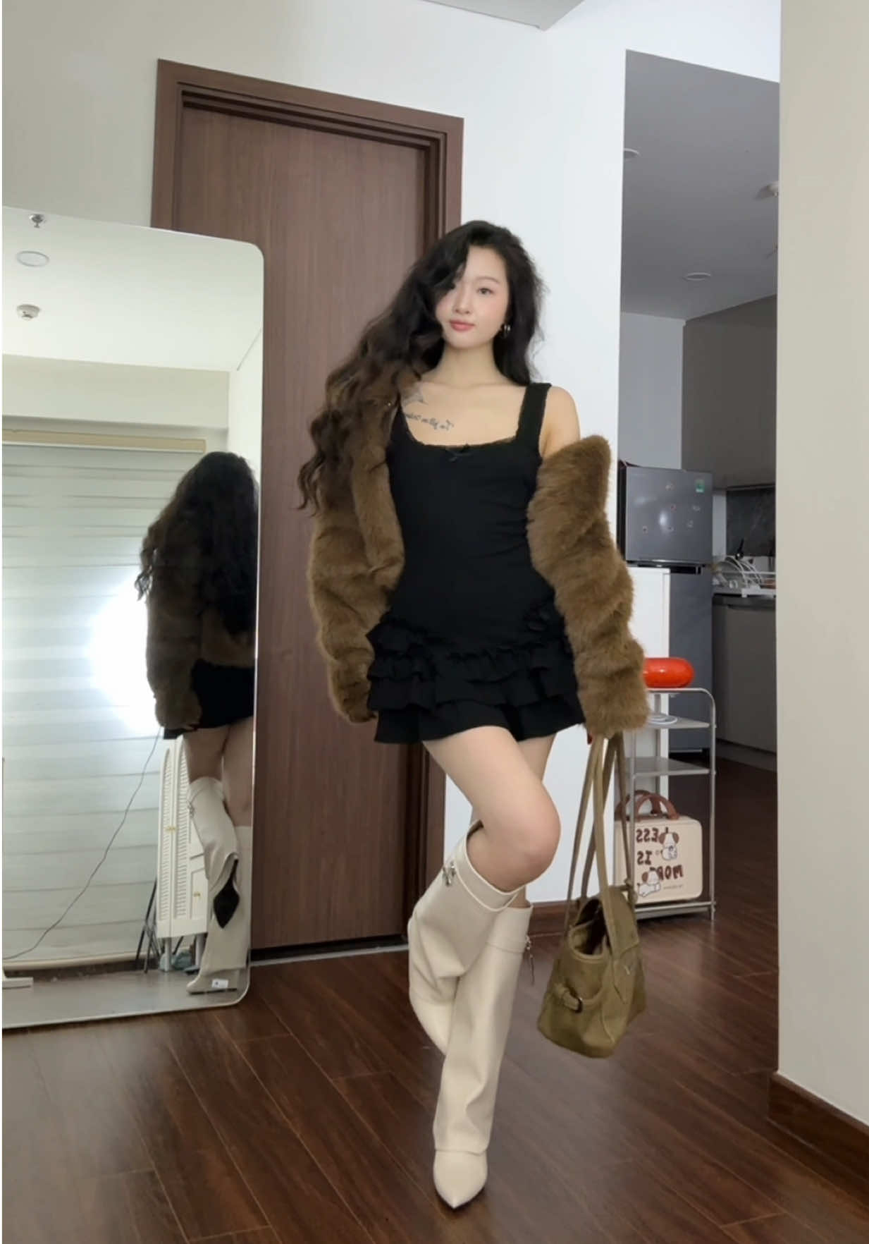 lạnh nhưng mà phải xinh cái đã😛 @22gramclub #OOTD #outfitideas #phoidoxinh #quinneeeee 