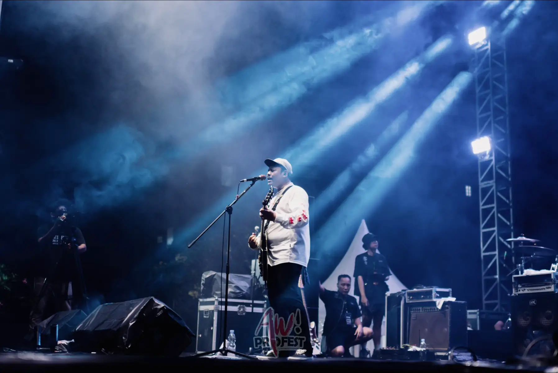 Panggung geter, crowd gilaa karena @THREESIXTY BAND bawa api malam itu 🔥 Respect buat semua yang teriak dan sing a long bareng di depan stage! Sampai jumpa di panggung berikutnya ❤️ #awprofest #awp2025