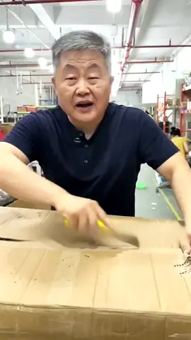 สร้อยคอทองคำ Blooming Flowers and Wealth กำลังเป็นที่นิยมในหมู่สาวๆ ที่มีฐานะร่ำรวย หรูหรา หรูหรา และที่สำคัญคือราคาสุดคุ้ม! (3)