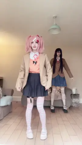 yuri: @Aamon!!? ⊬ ⚞•⚟  #cosplay #地雷系 #yuricosplay #natsukicosplay #ddlccosplay 