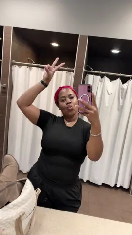 I’m officially in the program! #feelingpetite @Deangelo Deberry @Deangelo secret 🤫 