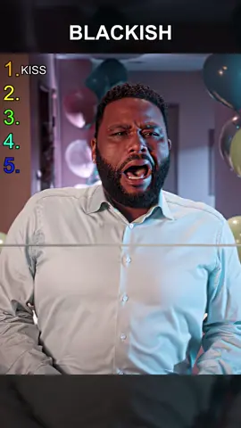 French authorities have arrested two men in relation to the daring Louvre jewellery heist last Sunday as two suspects remain on the run. #louvre #heist #louvreheist #jewelleryheist #paris