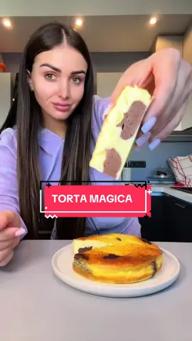 TORTA MAGICA 🪄  Solo 5 ingredienti 🥰 e 0 sensi di colpa 😂🌸 INGREDIENTI: 4 uova  350 g yogurt greco  Dolcificante a piacere  50 g amido mais o riso  1 cucchiaio cacao amaro  PROCEDIMENTO NEL VIDEO 🥰 #tortamagica 