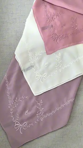 Close up detail untuk Soul Sulam Ribbon. Memang cantik dan kemas