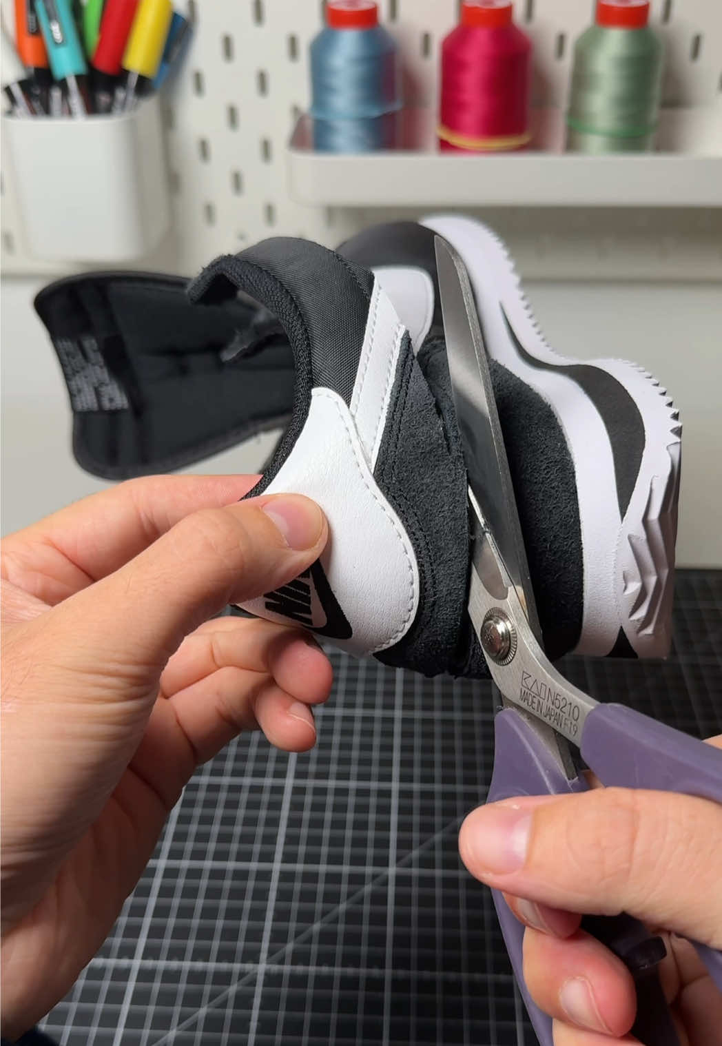 ASMR DIY Sneaker customization Nike Shoes ✂️👀✨ | #customsneakers #DIY #asmr #nikecortez #customshoes 