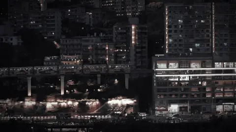 Em về chưa...? Đang ở đâu ?#fyp #lyricsvideo #09th02_8 #tamtrang #xuhuong 