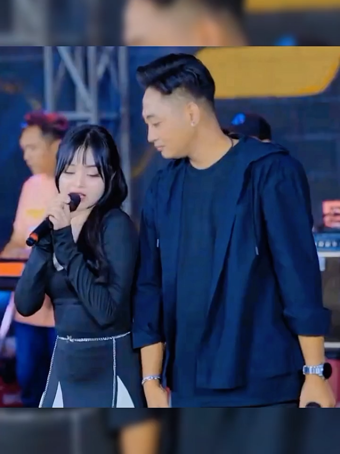 duel improve @ndhukayu @IRWAN KRISDIYANTO @Simpatik Music Official #saturasacinta #lailaayu #irwankrisdiyanto #dangdut #simpatikmusic 