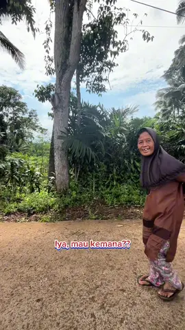 Hidup tidak selalu tentang ‘memiliki’, tapi juga ‘berbagi #fyp #mangdonat #berbagiituindah #pejuangrupiah 