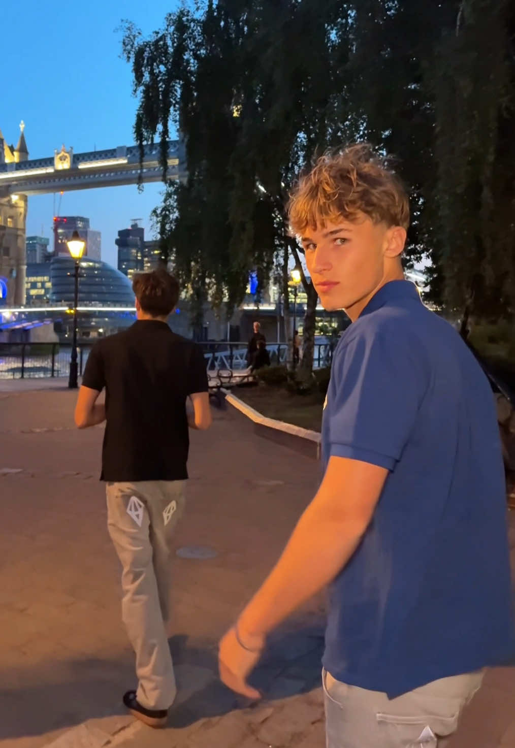 🇩🇪🇬🇧 odyoutofthisworld.com