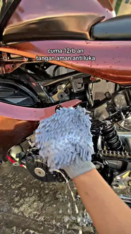 yang sering tangan luka saat cuci motor coba pakek ini #fyp #gsxr #gsxr150 #sarungtangancendol 