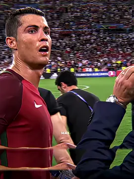 The goat shows leadership  💯😍🥰 I love Ronaldo siuu #football 