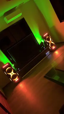 #JBL #partybox710 #NeonTrails 