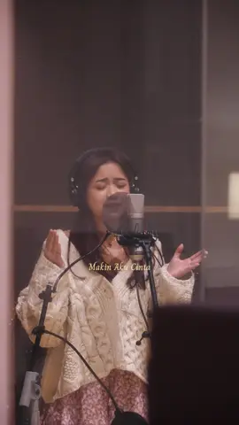 H-7 to #MakinAkuCinta ft. @Brisia Jodie dan the one and only @Andi Rianto Official 🥹 Dream about to come true!! 💫 #GlennSamuel #GLENNtheAlbum