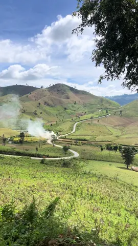 ໃຜຮູ້ບ່ອນນີ້ຢູ່ໃສ່⛰️🥰#ເມືອງຮຸນແຂວງອຸດົມໄຊ #ວິວງາມແຮງ🌄 