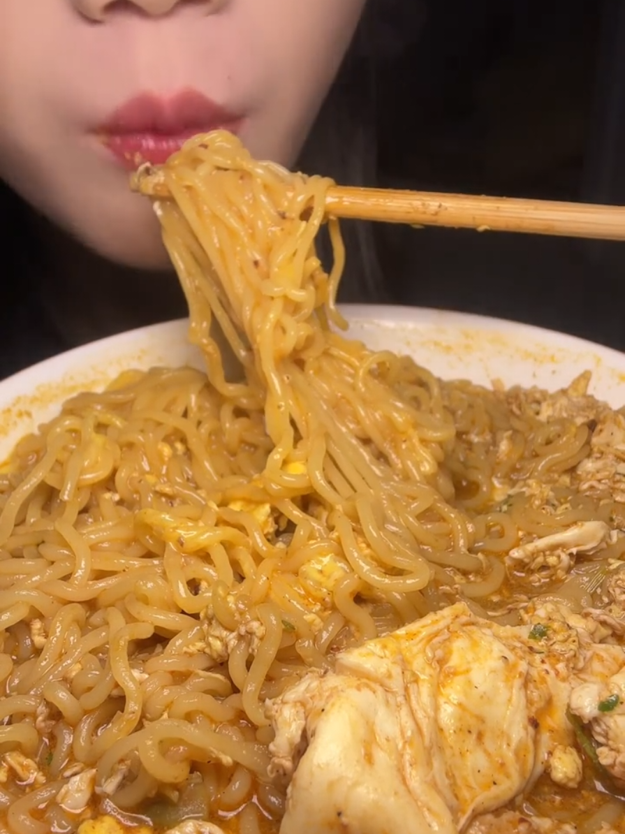 #mukbang #asmr #noodles #mie 