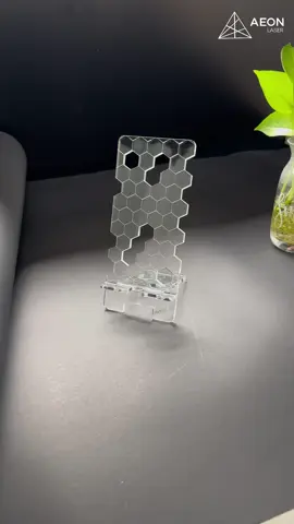 5 mm acrylic + laser precision = perfection 🔥 Watch this honeycomb mobile stand come to life! #LaserCutting #AcrylicCraft #AEONLaser #MakersCommunity #satisfyingcuts 