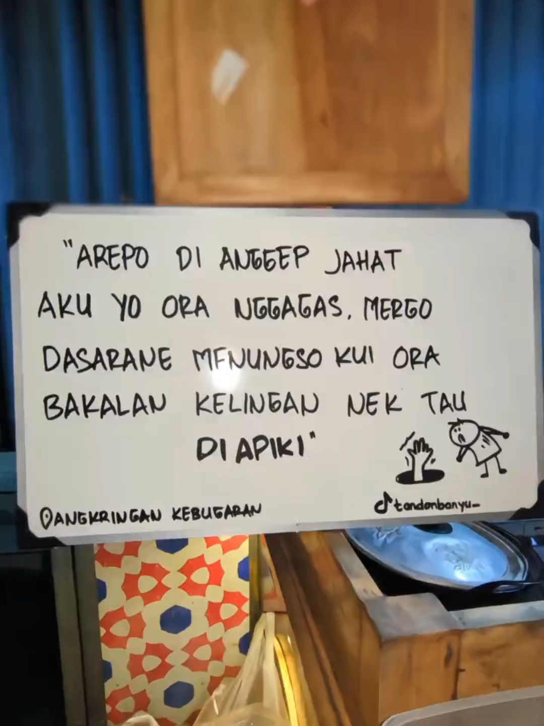 yo ngono kui. . . . #bismillahrame #storyjowo #katahariini #storywa #foryou
