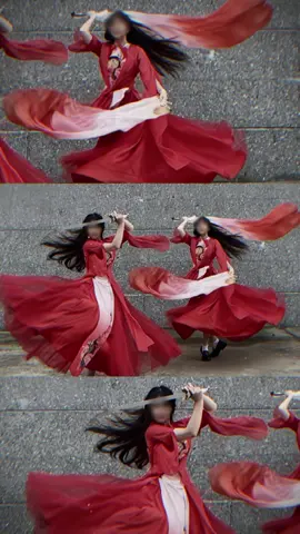 TRÙNG SINH TÔI VÀ BẠN THÂN TRỞ LẠI CÔNG LƯỢC NAM CHÍNH tụi tui thuê đồ bên sốp iu @Trang Phục Múa Yến Ngọc nha sốp dth lắm í với ship toàn quốc nựaaaa#audio #trungsinh #vannghe #j4f #xuhuong 