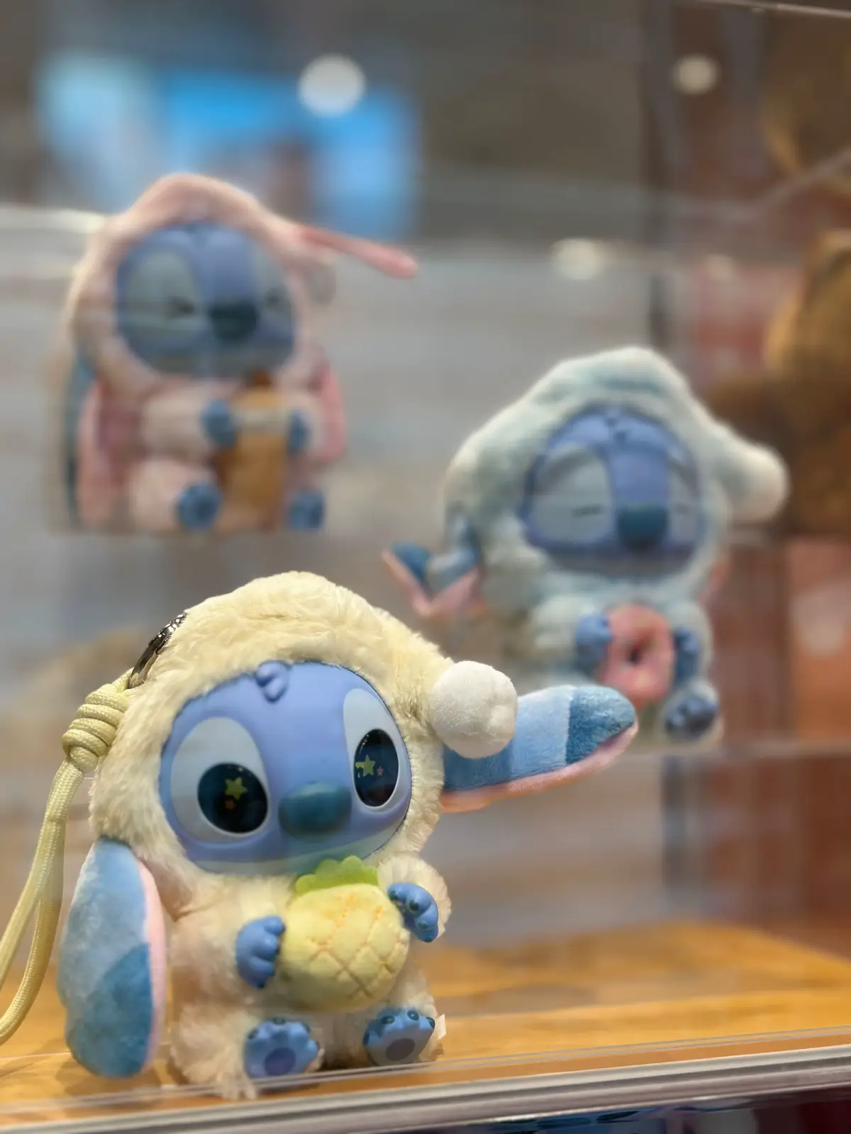 💋 Simple. Chic. Puissant. La nouvelle collection minimaliste Miniso célèbre la beauté dans sa forme la plus pure. Des rouges à lèvres mats liquides au fini soyeux, au design épuré, pensés pour celles qui aiment l’élégance sans effort. Un seul geste, et tout devient plus subtil, plus confiant, plus toi. ✨ #MinisoMorocco #MinimalistCollection #MatteLipstick #MinisoBeauty #EffortlessElegance