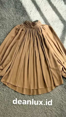 udah lama ngincer blouse ini seliweran mulu #blouse  #ootdhijabstyle  #OOTD  #outfitideas  #outfitinspo 