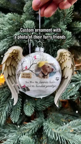 For the love that shines forever 💫 From your first kiss to every sunrise after.  #macorner #christmasgift #gift #suncatcher