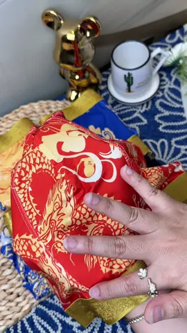 Long xì cho các đế vương ạ