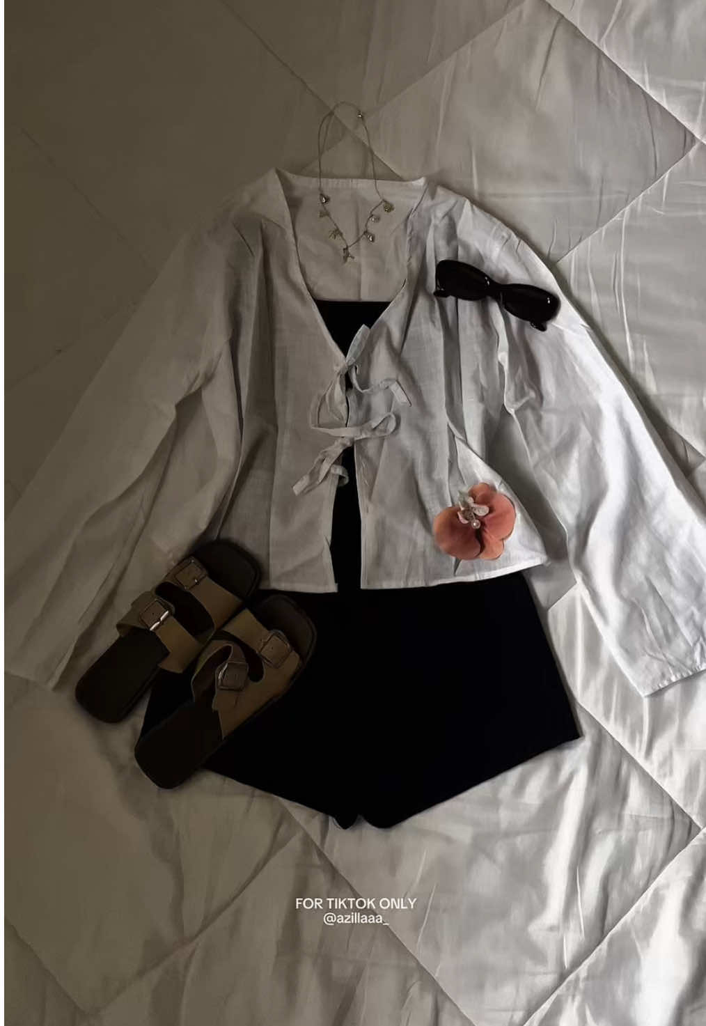 white longsleeve cover-up top 🌺🐚🥥 #top #longsleevetop #summertop #trending 