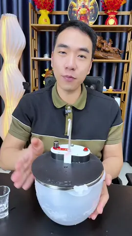 Bình rót tự động cảm biến sạc pin