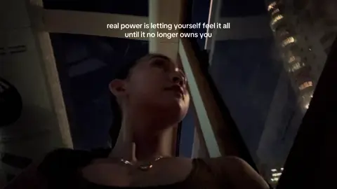 someone once told me to sit with my emotions. feel everything, until one day.. it doesn't sting anymore. strength isn't pretending you're not hurt. it's being brave enough to feel your pain until it no longer defines you :))) #explore #sydney #selflove