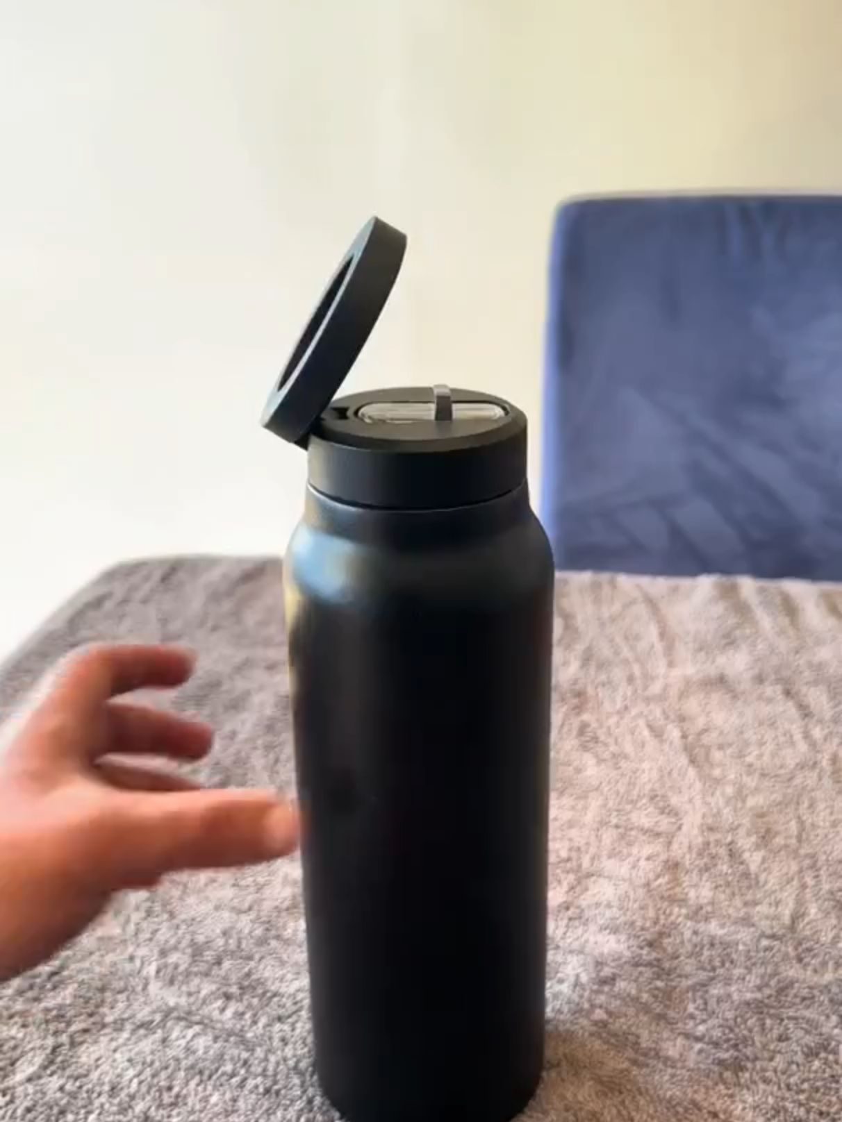 • Don't forget your magnetic water bottle when you go to the gym. #bbkmax   #fitness #gym #tiktokmademebuyit #fyp Shop Now at https://bbkmax.myshopify.com