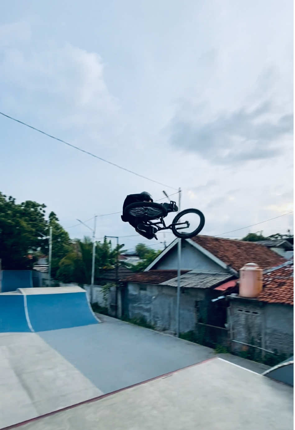 melesatt #bmx 
