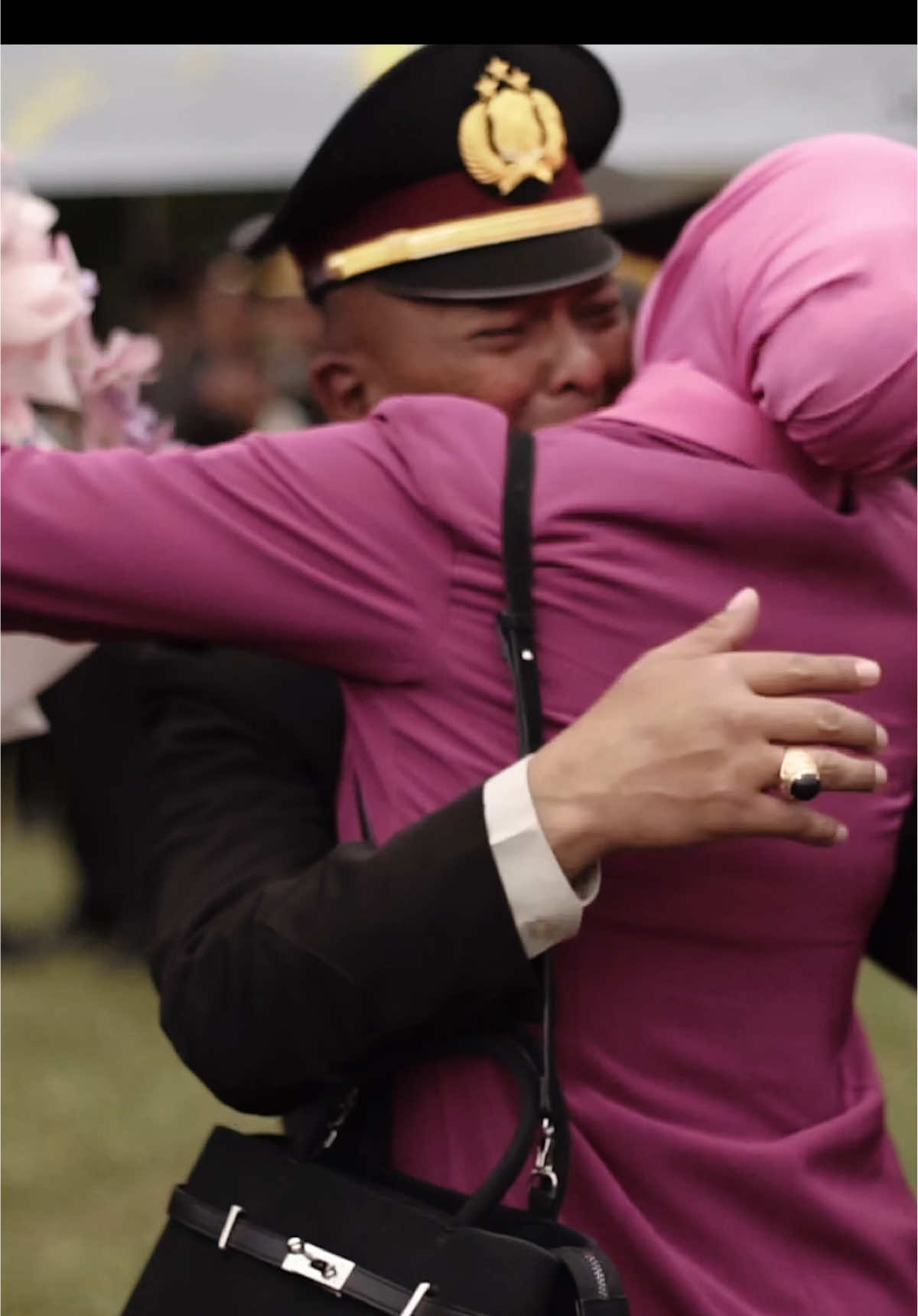 memuliakan istri adalah jalan di mudahkannya segala urusan, terimkasih yaa allah 🥹 #polisi #sip542 #setukpapolrisukabumi #fyppppppppppppppppppppppp 