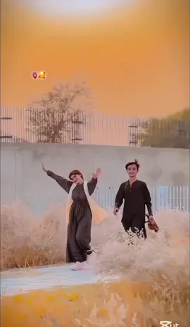 Isko kon jantha hy 😝 #foryou #foryoupage #pleaseunfrezzemyaccount #1millionaudition #deartiktokteamdontunderviewmyvideos 