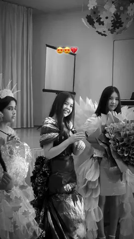 @Dinara 1орын🔥#creatorsearchesinsight2025 #рекомендации #безхештегов #elbruso #врек 