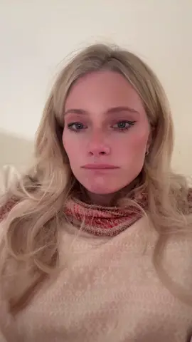 My first cry on the manhattan streets am I a real New Yorker now #newyork #boston #dramatic #postgrad #crying 